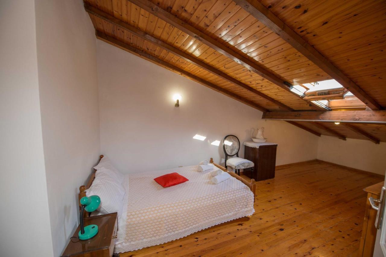 Frosos Beachfront Maisonette Acharavi 阿查拉维 外观 照片