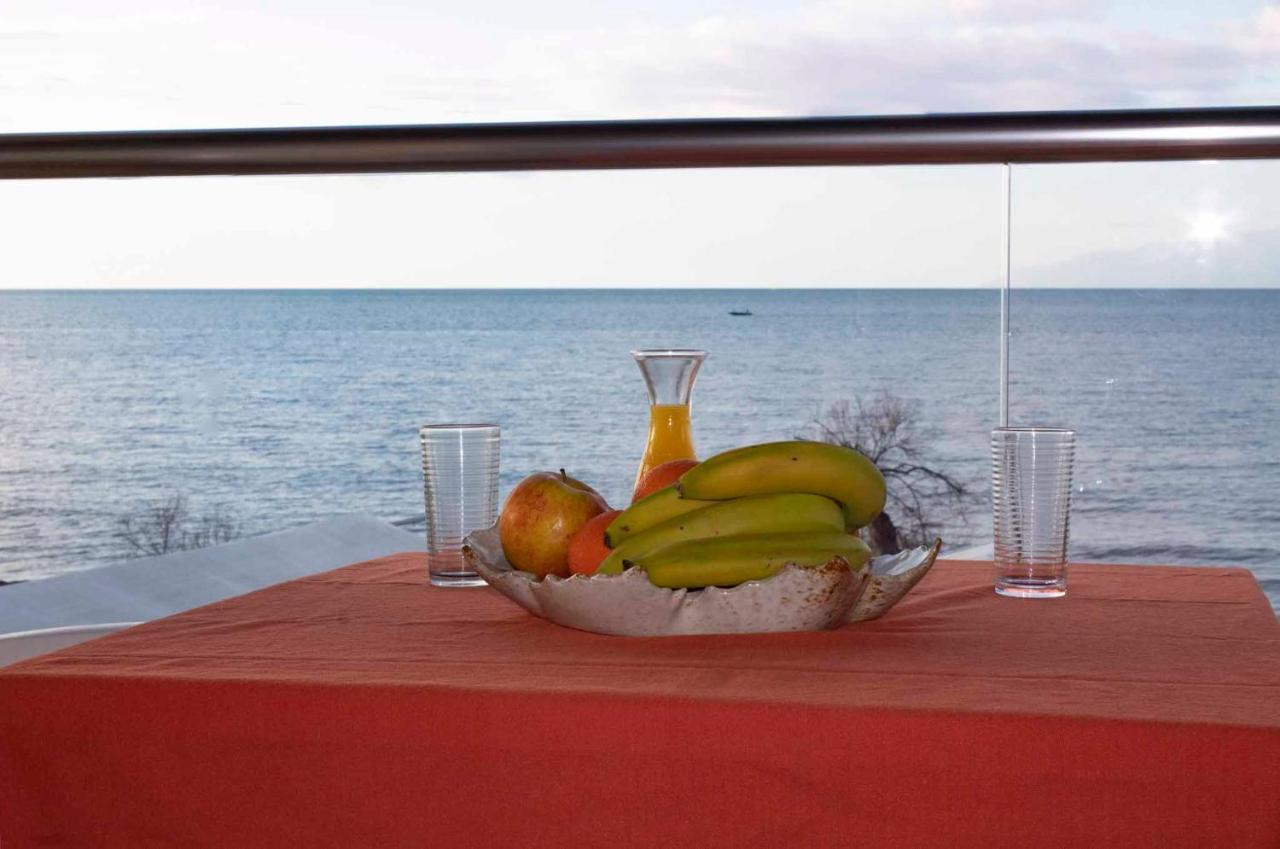 Frosos Beachfront Maisonette Acharavi 阿查拉维 外观 照片